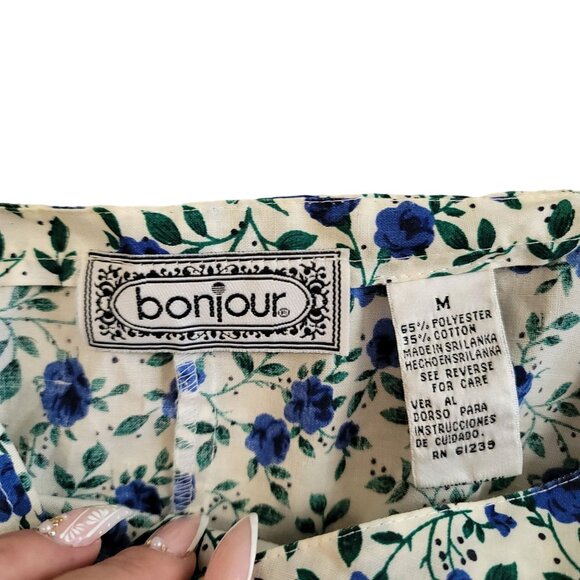Bonjour bralette cropped buton front floral blue and white tank top size Medium - Picture 3 of 5